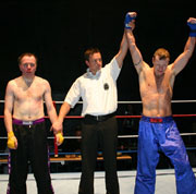 Oliver Murphy (Right) lost on points