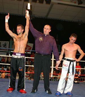 Gary Hamilton retains his WKN featherweight crown