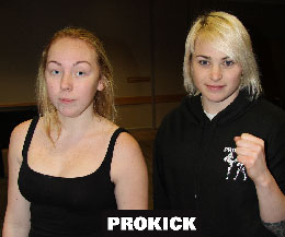 Samantha Robb (Right) is no stranger to her opponent, Englishwoman Samantha Ryan (left).