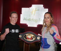 Cathy McAleer hit the scales at 53.9kg and Stephanie Aubertin came in at 52.3kg for the main event Today