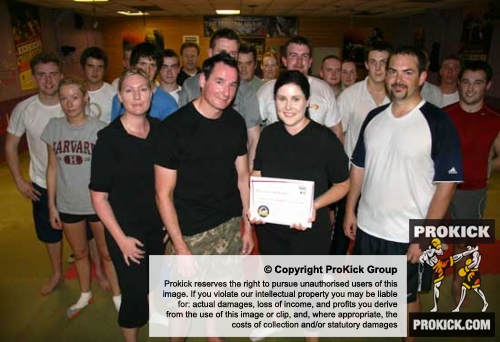 Brisbon's Tracey Panitz passed her 6 week beginner kickboxing course with flying colours. Lets hope she obtains her Visa much quicker