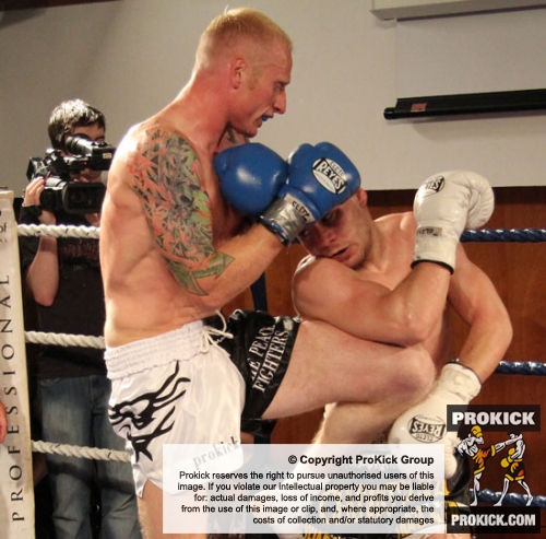 K1 Style Thai-Tanic WKN Title Action  Demetris Sarantopolous takes a Knee from Darren McMullan (ProKick NI)