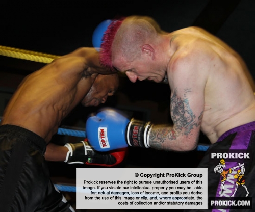 ProKick fighter Gary Fullerton boxing on the inside