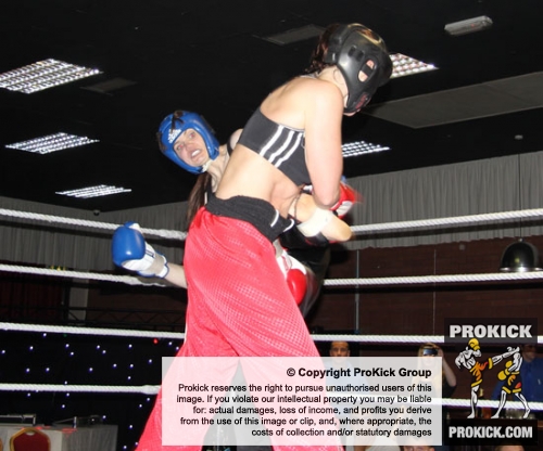 Ursula Agnew in action against Lindsey Doyle from Global Kickboxing Dublin