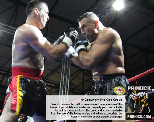 Stefan Leko and Jerome Le Banner trade shots at their World Title Clash