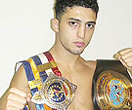 Giorgio Petrosyan topped the bill at the ThaiBoxeMania Saturday, January 29, 2011 at the Palaruffini Turin, Italy.