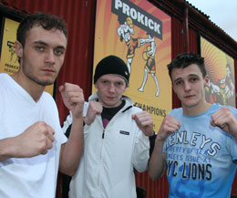 He's no stranger to Belfast - Mickey Sheilds was in Belfast for a day long training and sparring, Pictured L-R Gareth Miller, Mickey Sheilds and Michael Swann