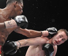 Prescott faced McCloskey at the Odyssey Arena - Precott catches McCloskey with a jab