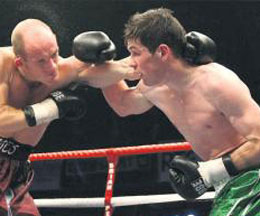 Andy Murray (right) from Cavan will join Peters impressive stable of Irish fighters.