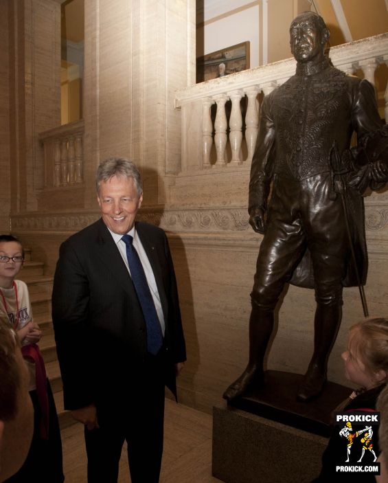 First Minister talks to ProKick Kids about Stormont