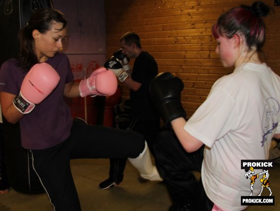 Working the legs Emma and Charlotte on Thursdays new sparring class.-week2-no1