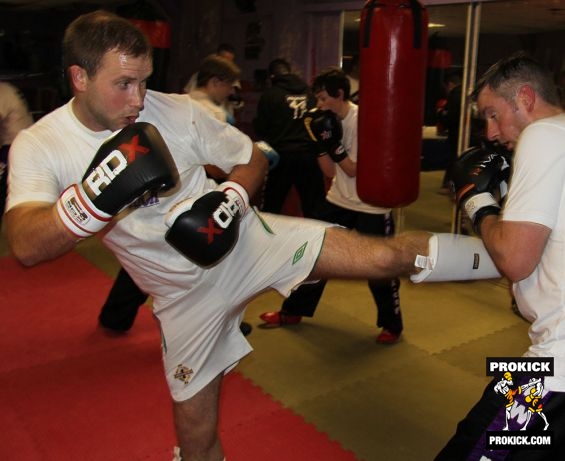 Chris Reagan sparring Paul Dobson.-7