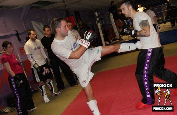 Chris and Stephen Fisher clash in new beginners sparring game.-14