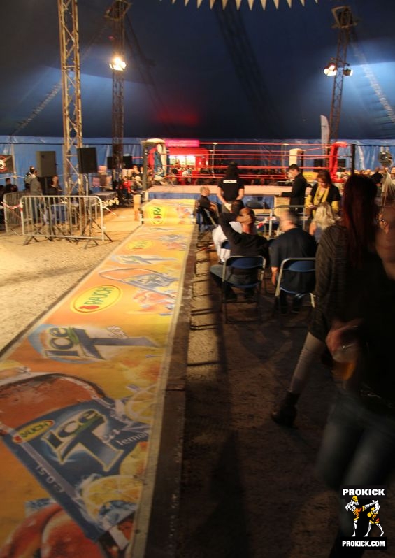 Walk-to-ring