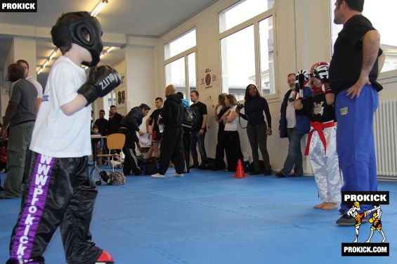 Action from Geneva fight day - Riley ready and waiting on his fight
