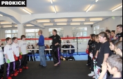Geneva fight day - Carl Emery welcomes ProKick team and Billy Murray