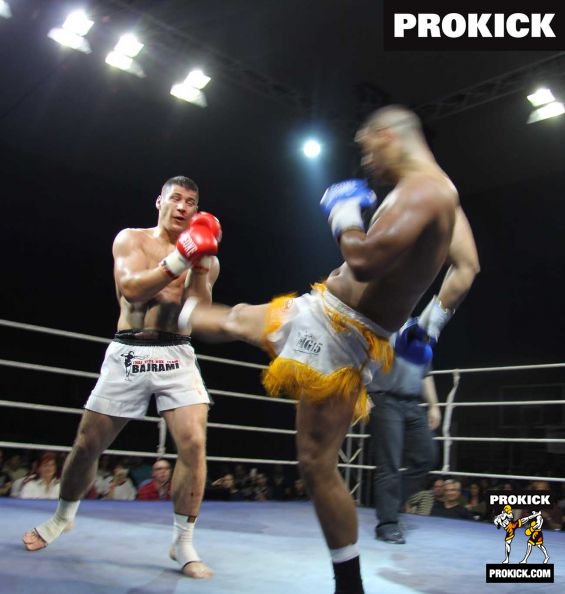 Wamba front kick in Geneva event