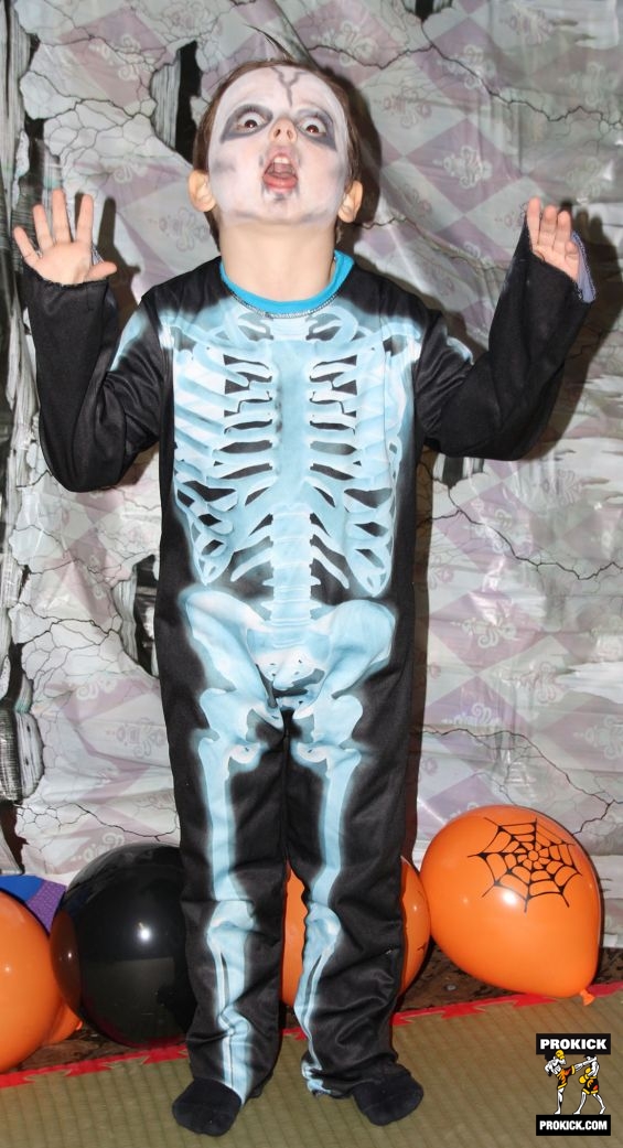 Matthew Bradley having Fun at The ProKick Halloween special 2013
