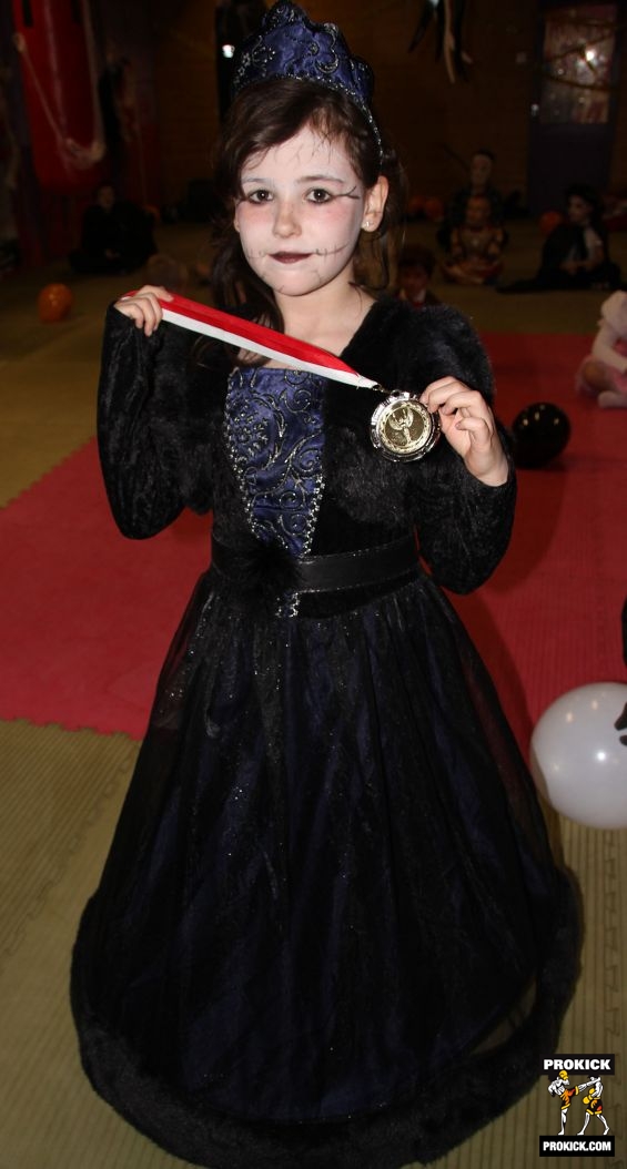 Cara Colin a Prokick-winner at the Kids Halloween Special 2013
