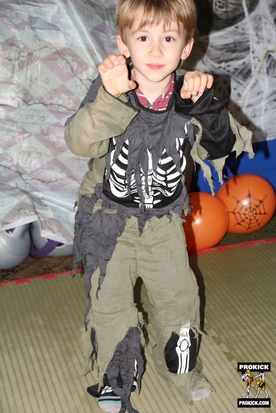 Ryan Spence at ProKick Halloween Fancy dress special 2013