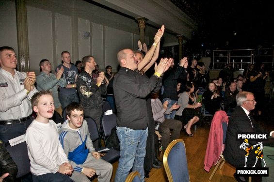 Fight-fans of Kongolo and Brooks fight at Kickmas Belfast