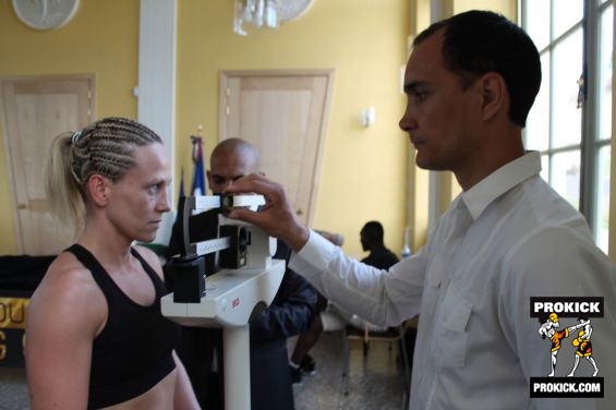 Cathy McAleer on the Scales WKN event Clichy Paris