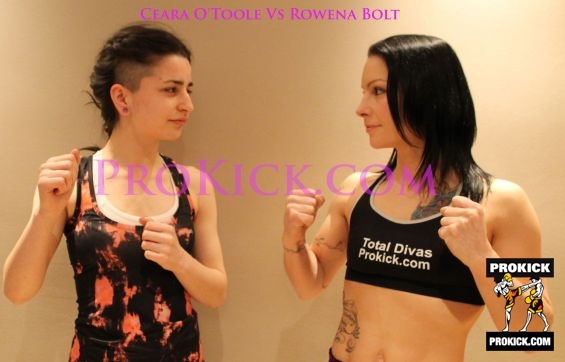 Rowena Faced Ceara at weigh ins
