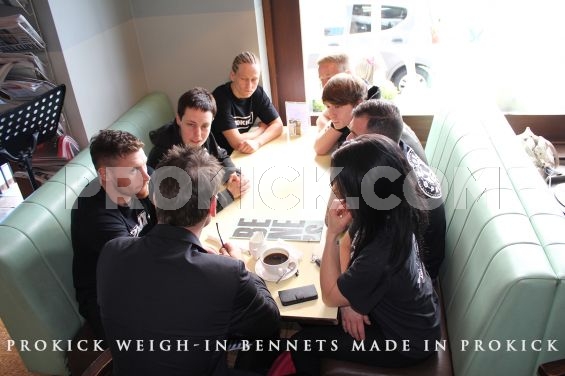 Team talk post weighin