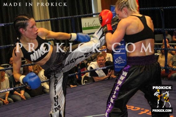 Dani Hodges lands a high kick