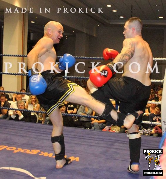 David bocks right low kick