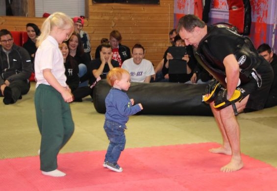 Boxing Kickboxing baby strikes again