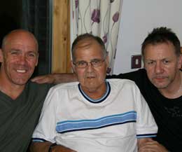 Brothers John and Billy with their dad the Late Billy Murray Snr