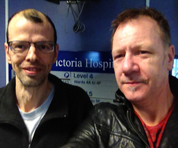 Sam Harris (left) with Billy Murray today at the Royal Victory Hospital