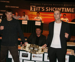 It’s Showtime World Title 77 kg Sem Braan vs Dmitry Shakuta at the press conference